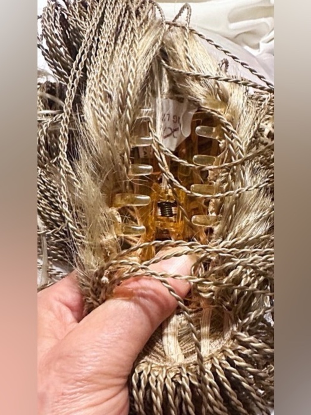 🆕SO.CAP Young Line Camilla Gold Wavy Hair Clip Extensions with Cascading Curls - Picture 9 of 10